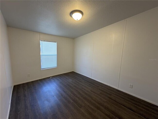 Building Photo - 3031 Overland Rd