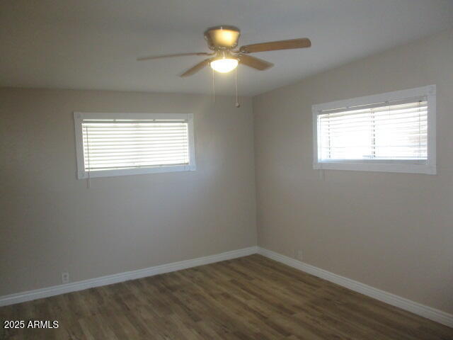 Building Photo - 2021 S La Rosa Dr