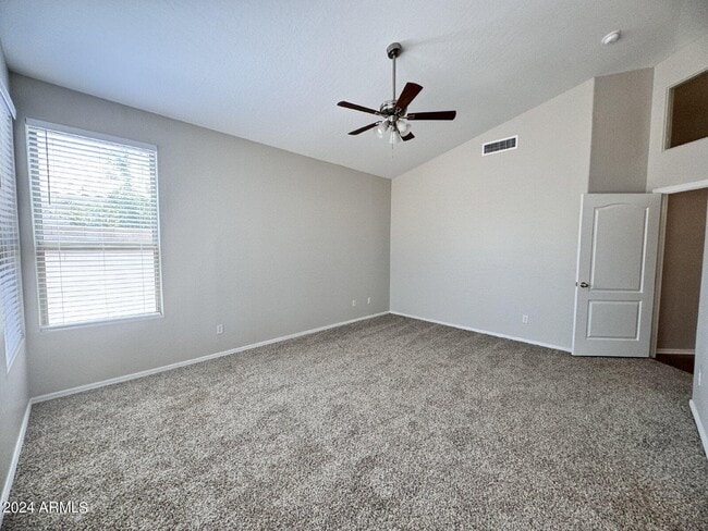 Building Photo - 1795 W Canary Way