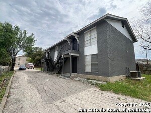Building Photo - 2014 Anchor Dr