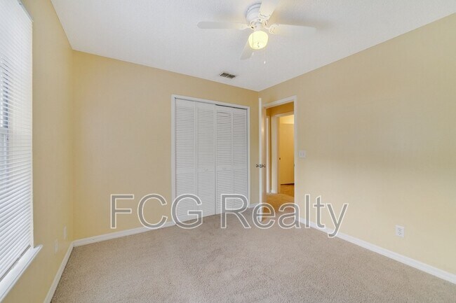 Building Photo - 6052 Westgate Dr
