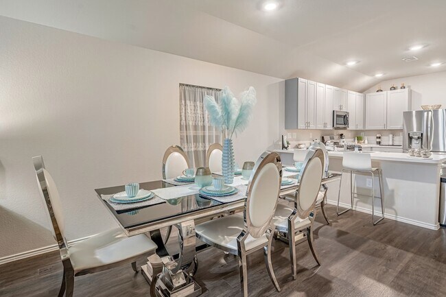 Building Photo - 9921 Spg Crk Rd