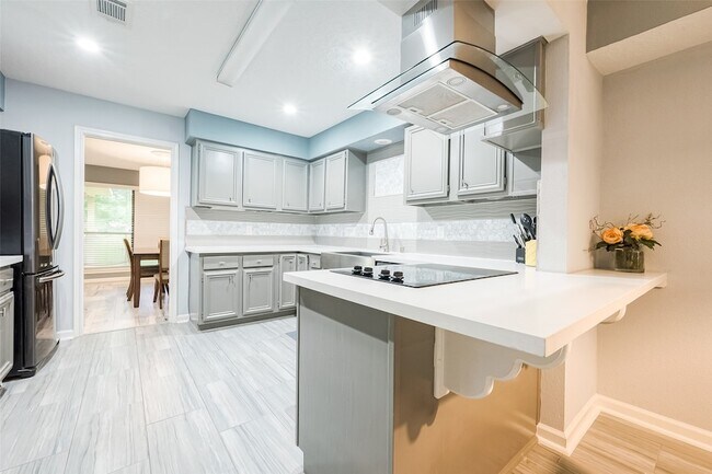 Building Photo - 1723 Rock Fence Dr