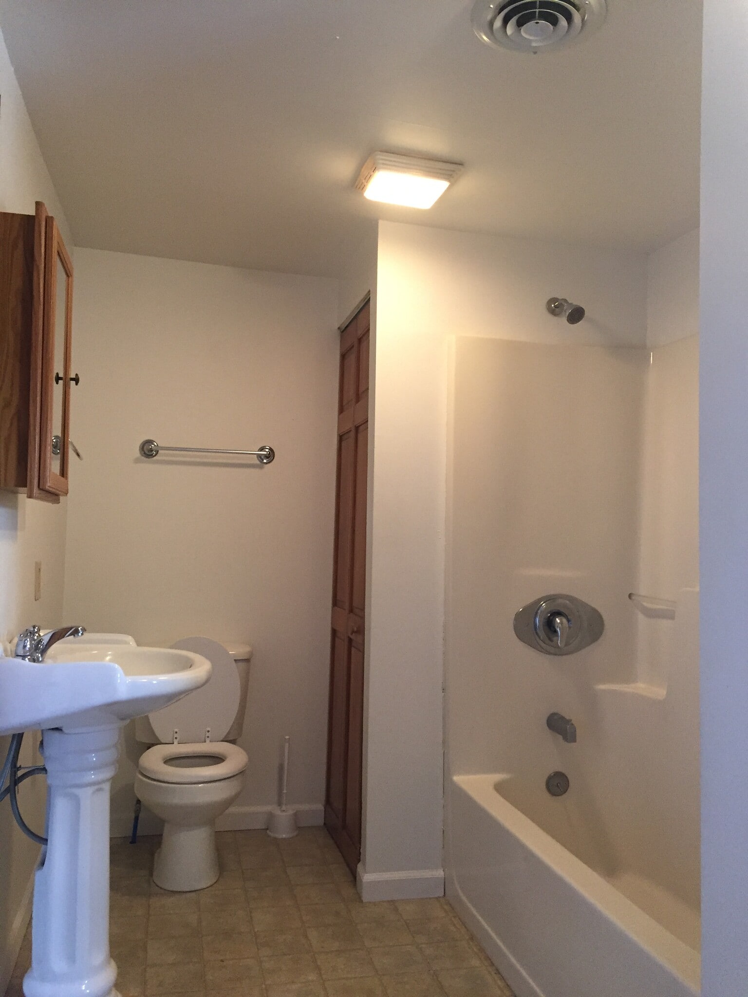 Bathroom - 35 Lewis Street