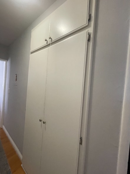 Building Photo - 1280 Laurel Ave