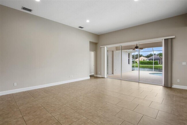 Building Photo - 6255 Sturbridge Ct