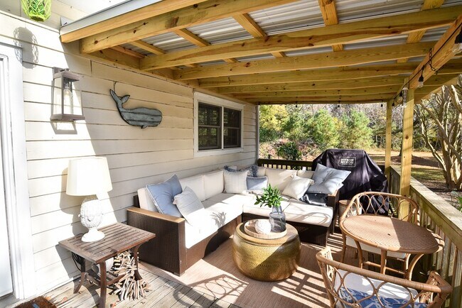 Building Photo - 23409 Seaside Rd