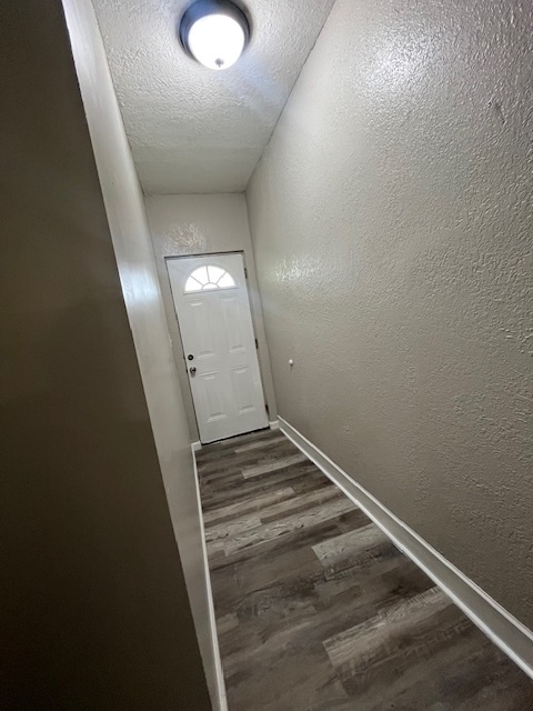 Building Photo - 103 Lounsbury St