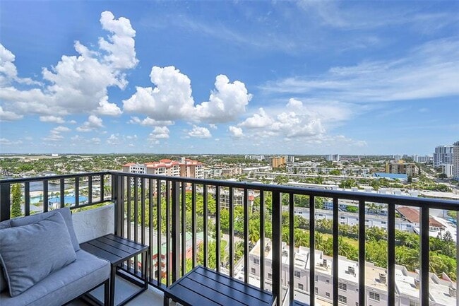 Building Photo - 531 N Ocean Blvd