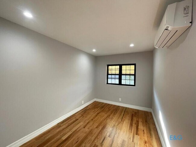 Building Photo - 3 bedroom in BROOKLYN NY 11234