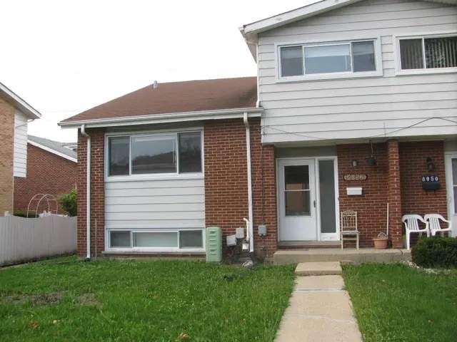 Building Photo - 8052 W Lyons St