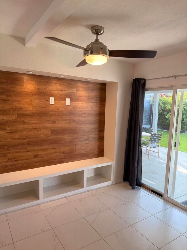 Building Photo - 51905 Avenida Velasco