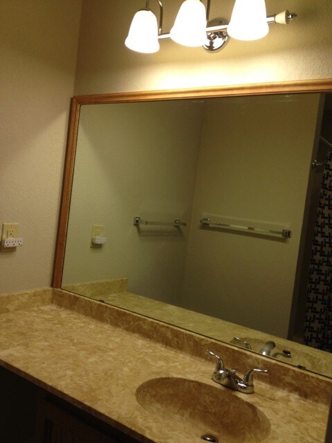 Building Photo - 1624 Aquarena Springs Dr