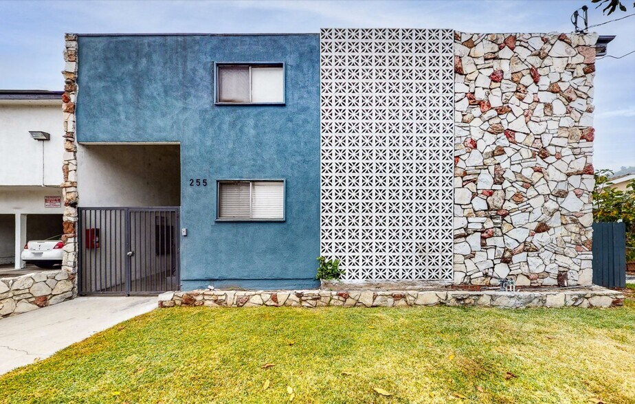 Building Photo - 255 S Ave 55