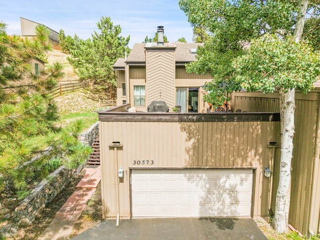 Building Photo - 30573 Sun Creek Dr