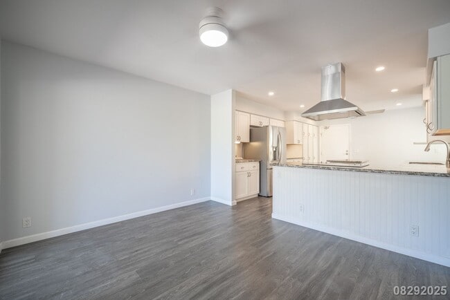Building Photo - Spacious 3BR/2.5BA Mililani Townhome – $4,...