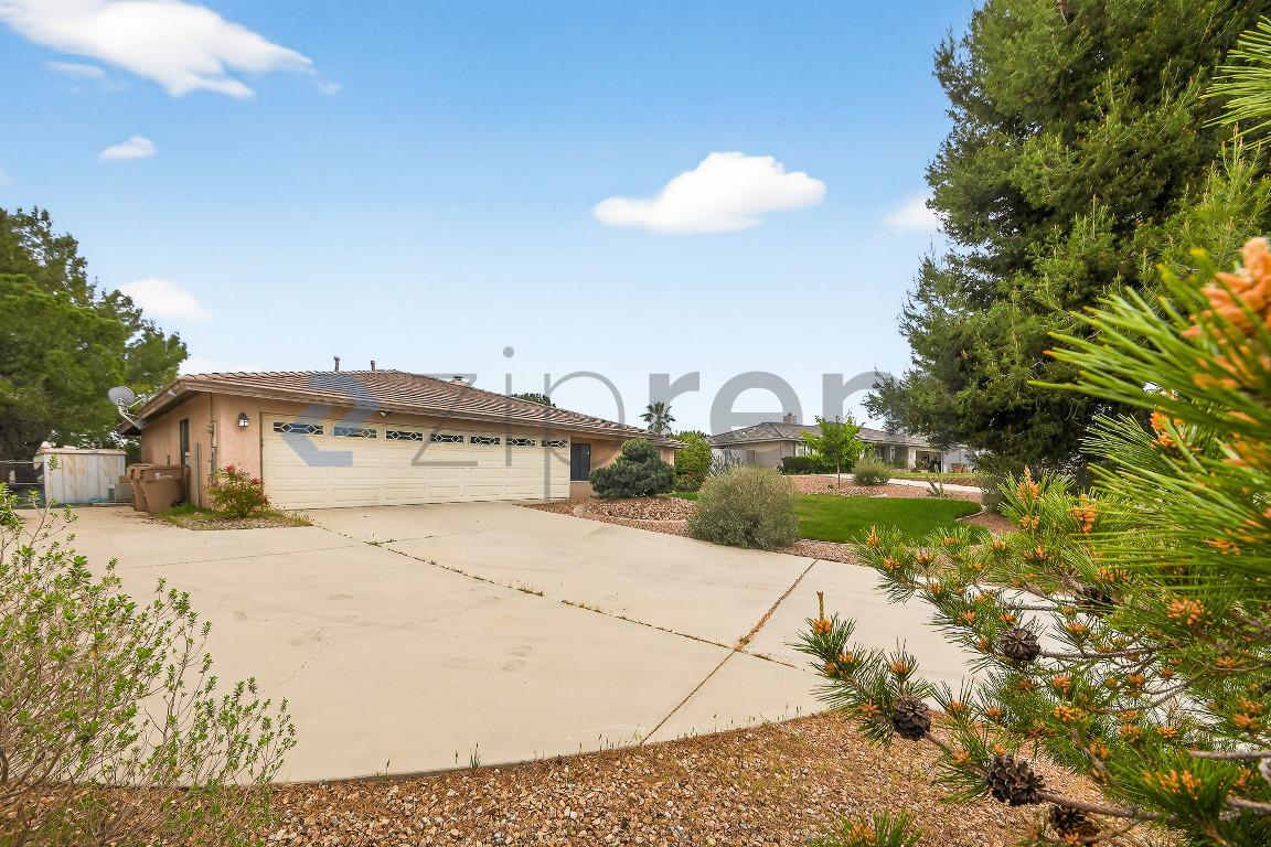 Building Photo - 7211 Amanda Way