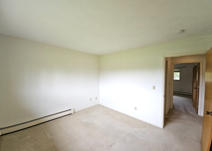 Bedroom 2 - 149 Eastland Dr