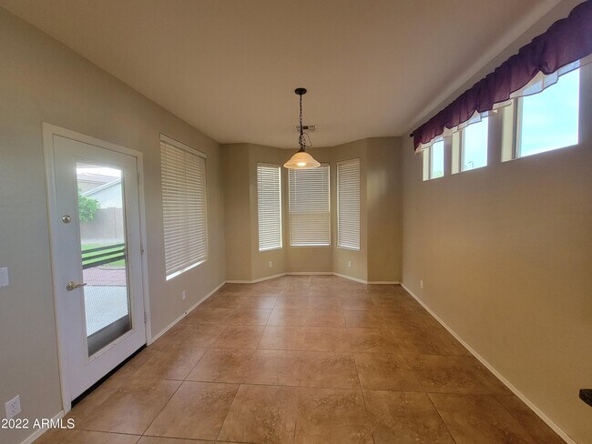 Building Photo - 958 E Scorpio Pl