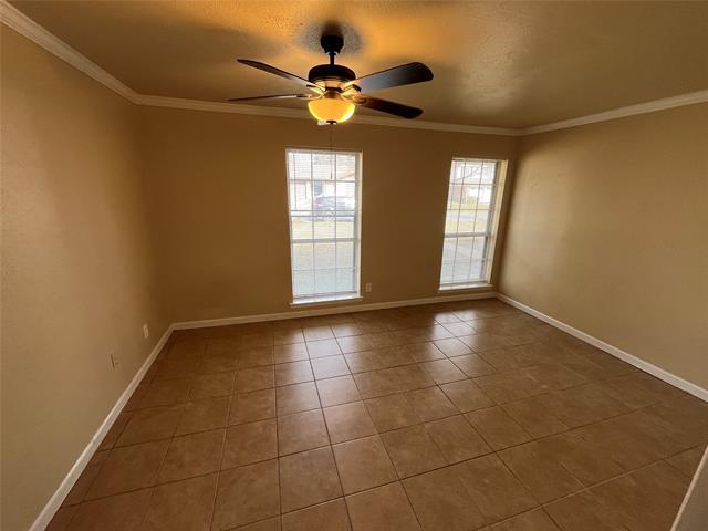 Building Photo - 422 Bella St