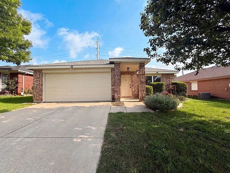 Building Photo - 2324 Glenhaven Dr