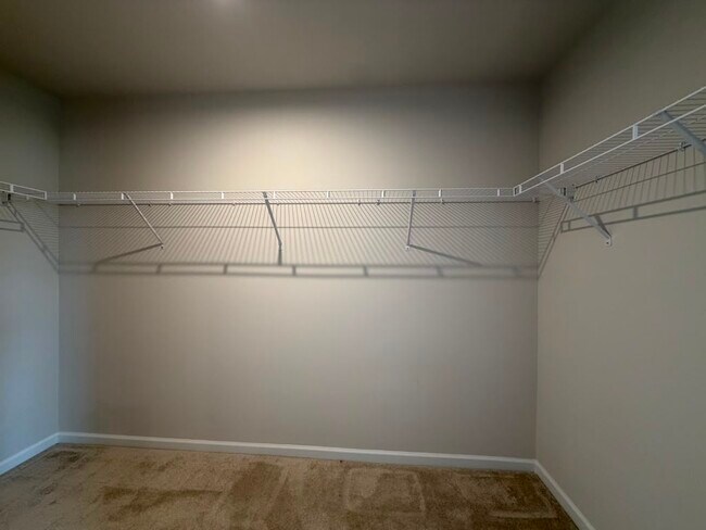 Building Photo - 205 Tormore Dr