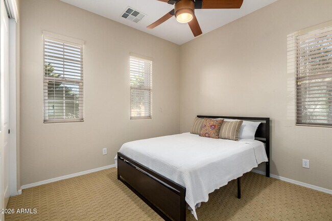 Building Photo - 12725 W Dale Ln