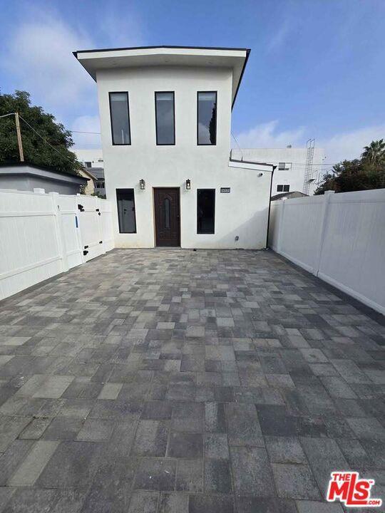 Primary Photo - 14121 Califa St