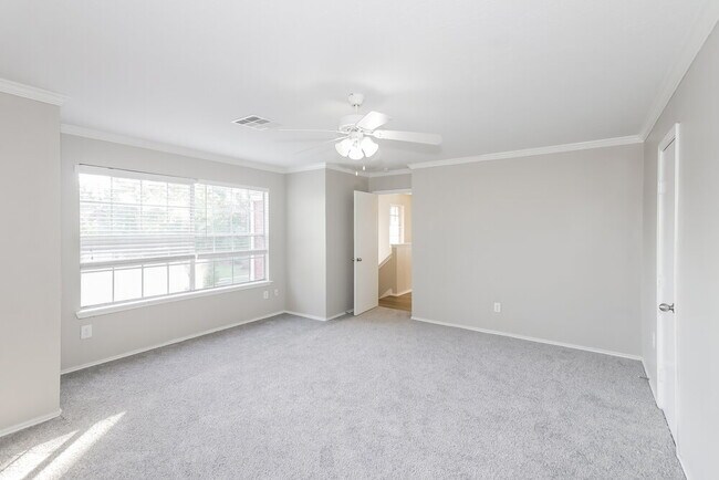 Building Photo - 627 Bold Ruler Dr