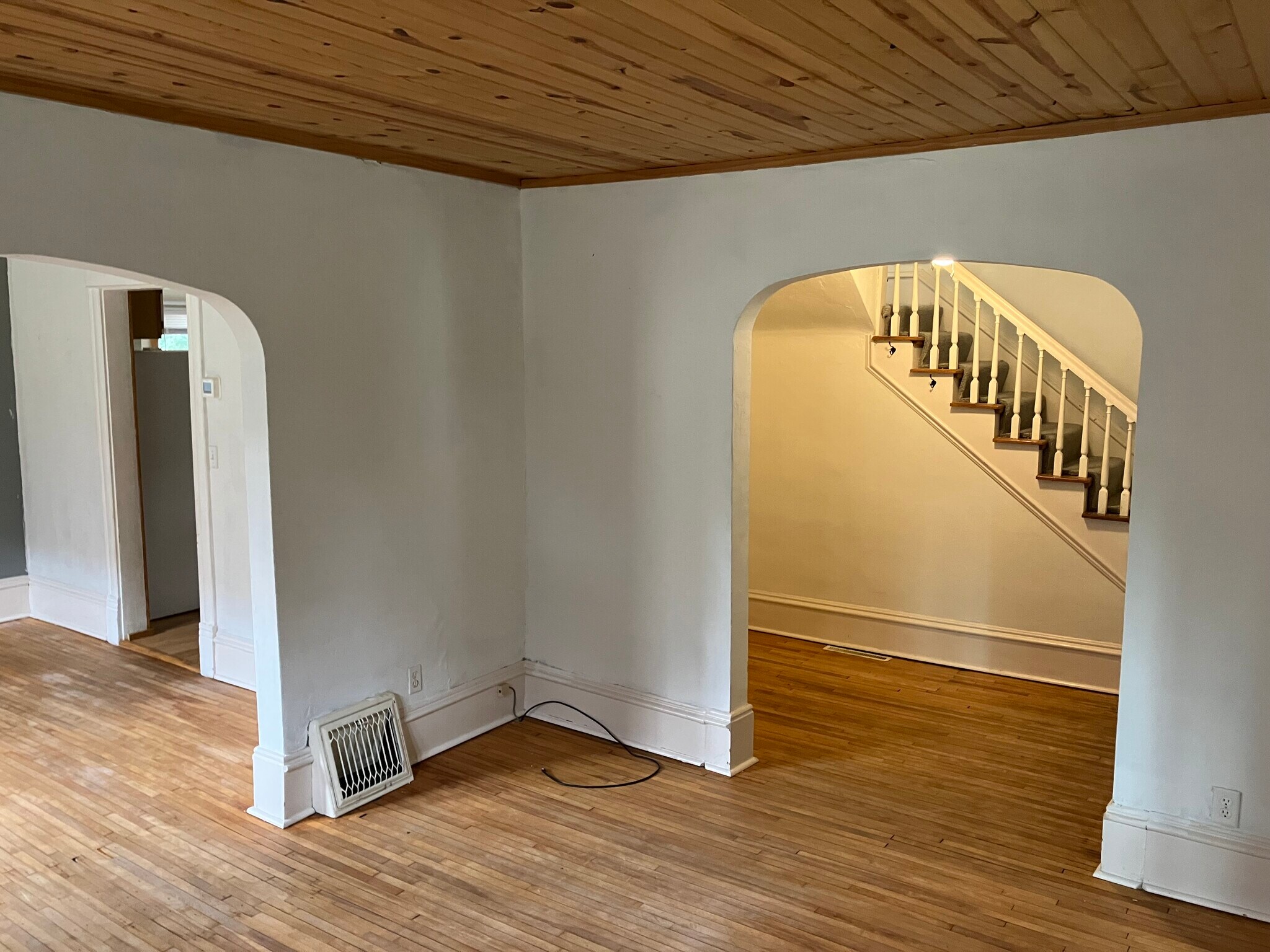 Building Photo - 3931 Aldrich Ave N