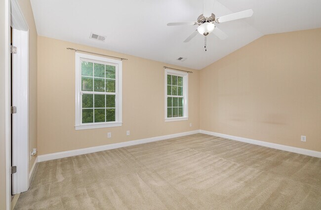 Building Photo - 201 Phillips Ridge Ln