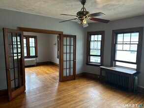 Building Photo - 35 Woodmere Rd