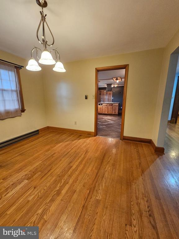 Building Photo - 615 Villa Ave