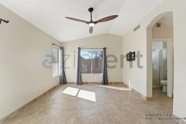 Building Photo - 17216 N Wavyleaf Ave