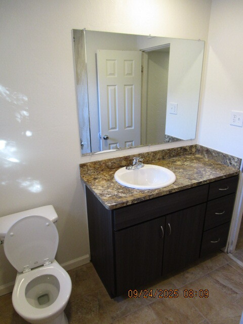 Building Photo - 715 Essex Rd