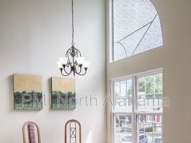 Building Photo - 1014 Stones Throw Dr NW