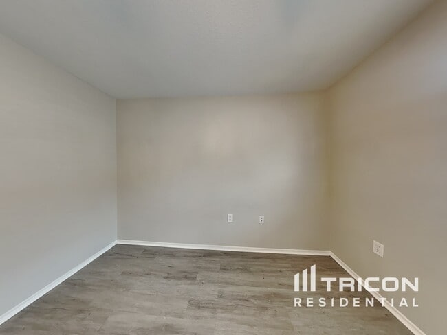 Building Photo - 12529 Sky Harbor Dr