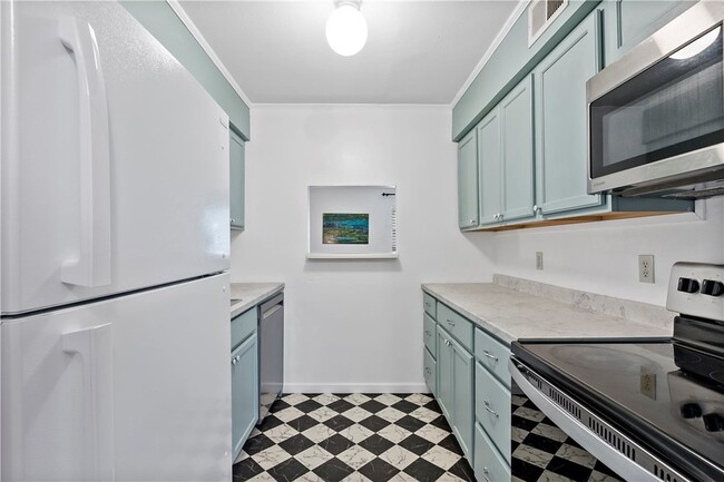 Building Photo - 1900 Dartmouth St