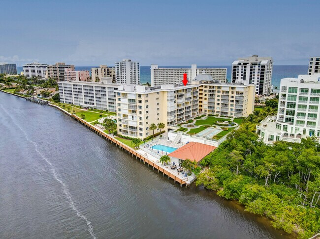 Building Photo - 3114 S Ocean Blvd