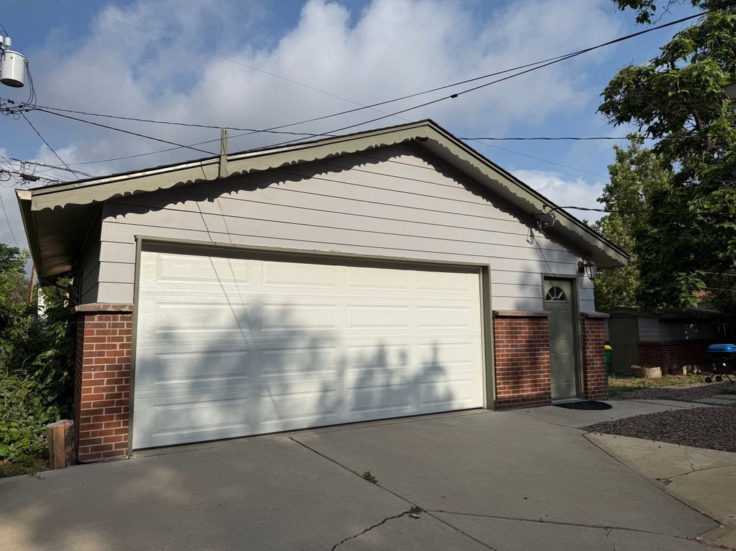 Building Photo - 1231 S Marshall St