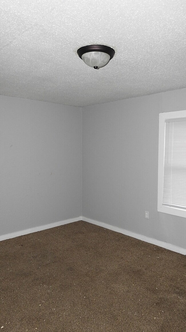Building Photo - Cute little 1 bedroom house in Independenc...
