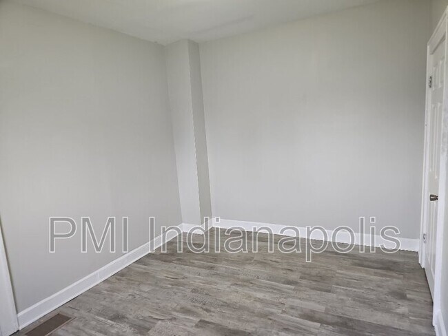 Building Photo - 1540 N Grant Ave