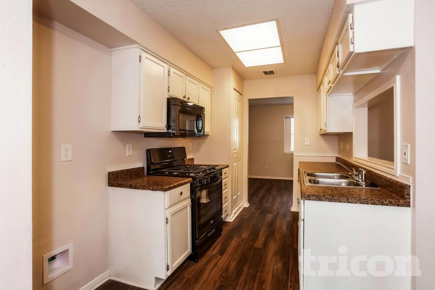 Building Photo - 12119 Fawnway Dr