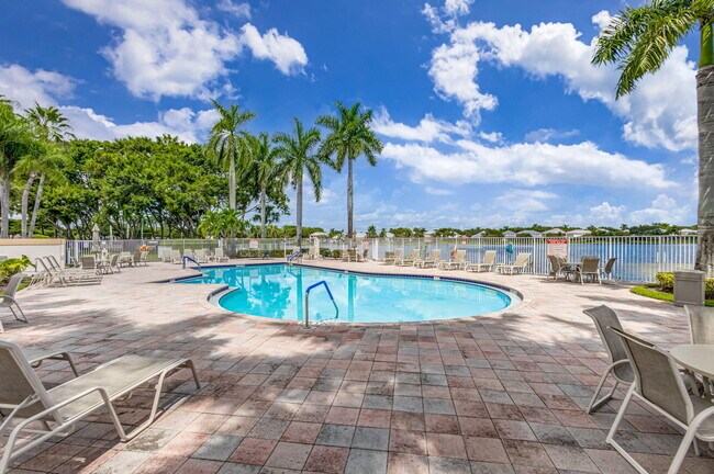 Building Photo - 1891 Oak Berry Cir