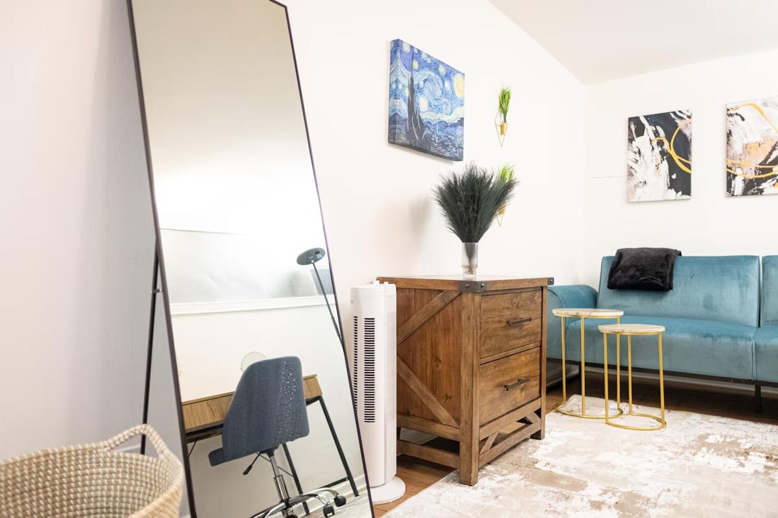 Building Photo - 330 E 74th St