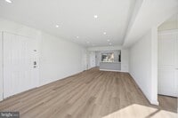 Building Photo - 507 Bradley Ct