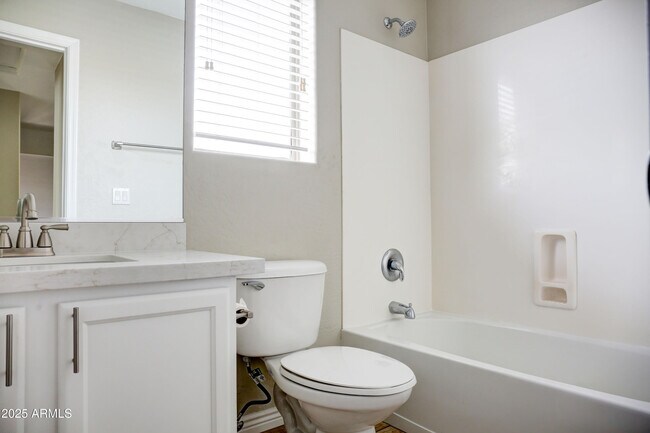 Building Photo - 6656 S Classic Way