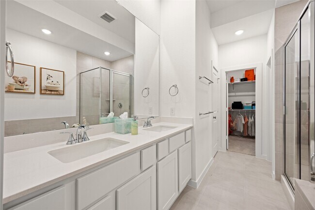 Building Photo - 19730 Curved Steel Dr