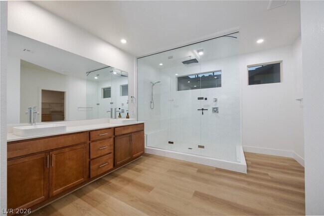 Building Photo - 9696 Starlight Ridge Ave