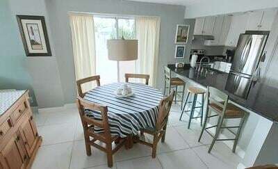 Building Photo - 353 S US Hwy 1